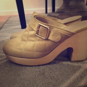Gold Chanel clogs!